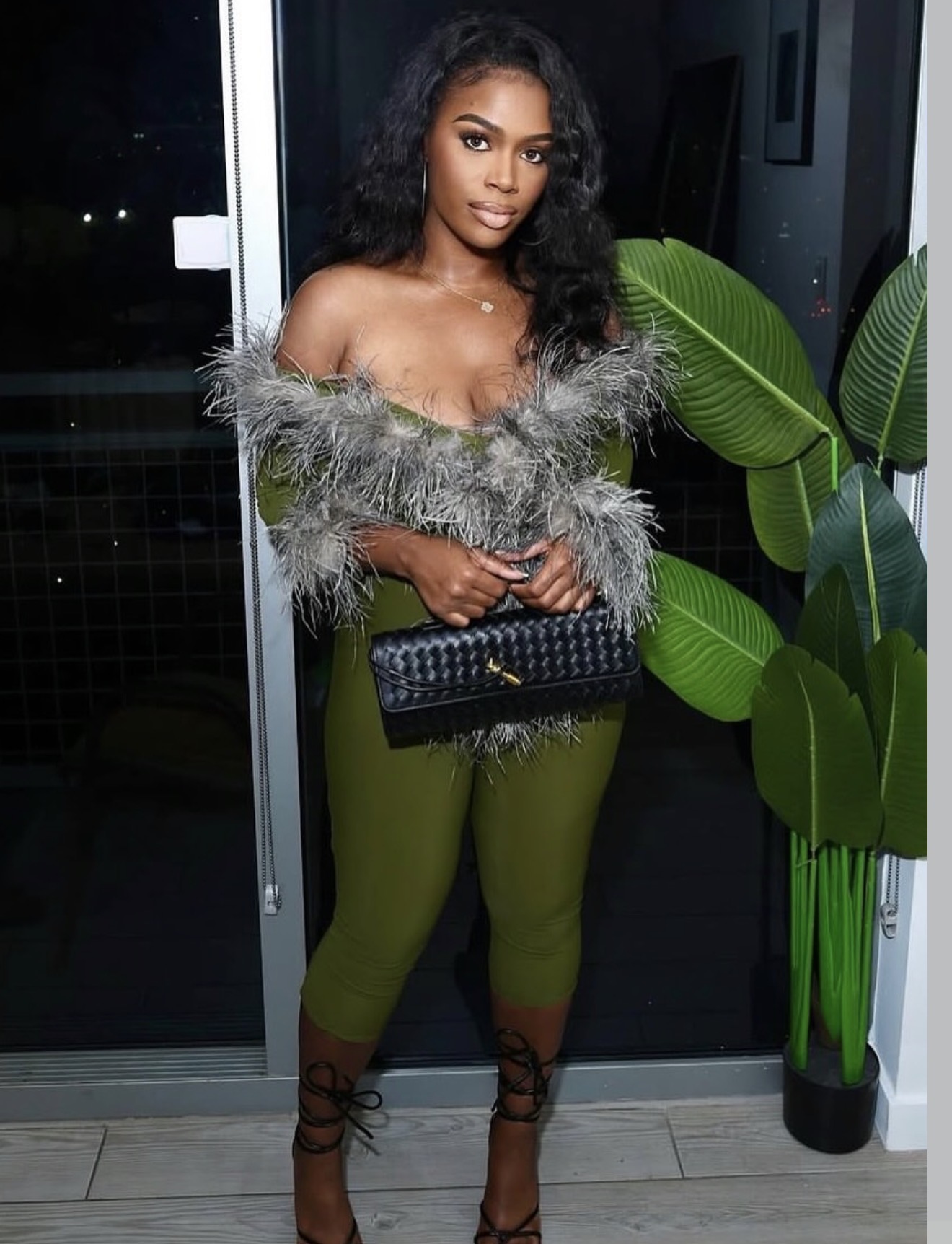 Sleek Dionne couture